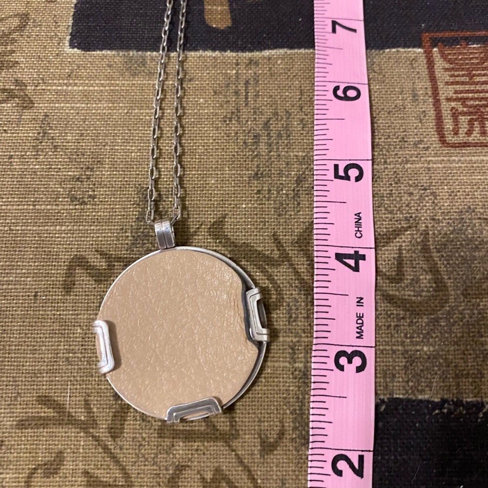 Statement Pendant Necklace Silver Tone Round Medallion Chain Jewelry - Picture 7 of 8
